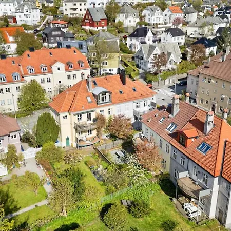 Apartment Exclusive In With Balcony